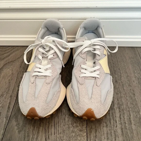 New Balance Women's 327 - Picture 2 of 8